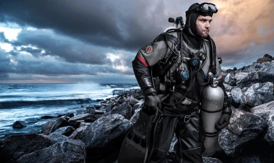 E.Motion Plus Drysuit 5 E.Motion Plus Drysuit - Image 3